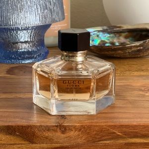 Gucci Flora eau de parfum 1.6 Oz